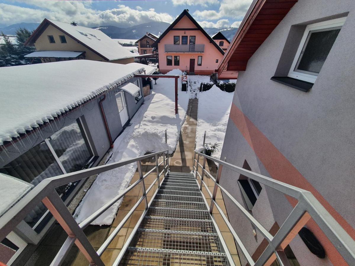 Apartmanovy Dom Stela Бешеньова Екстер'єр фото