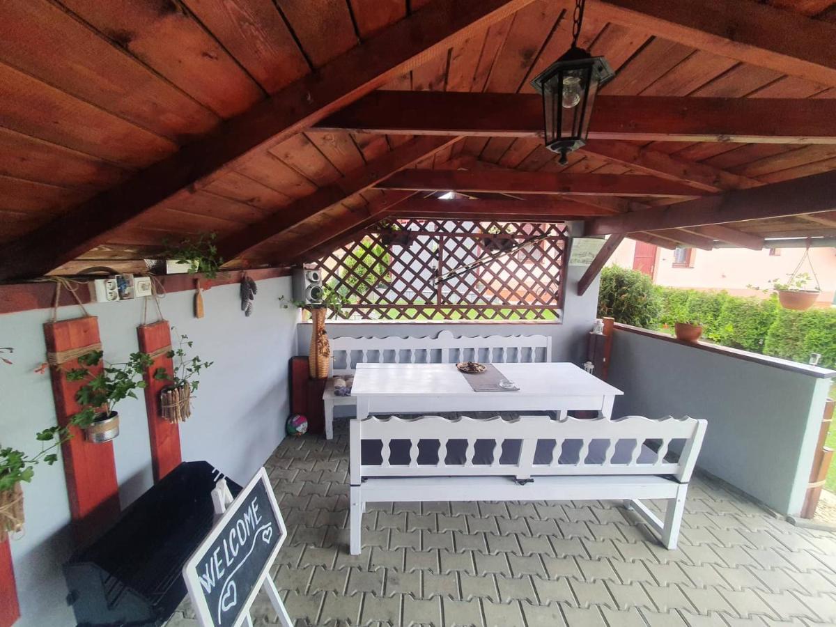 Apartmanovy Dom Stela Бешеньова Екстер'єр фото