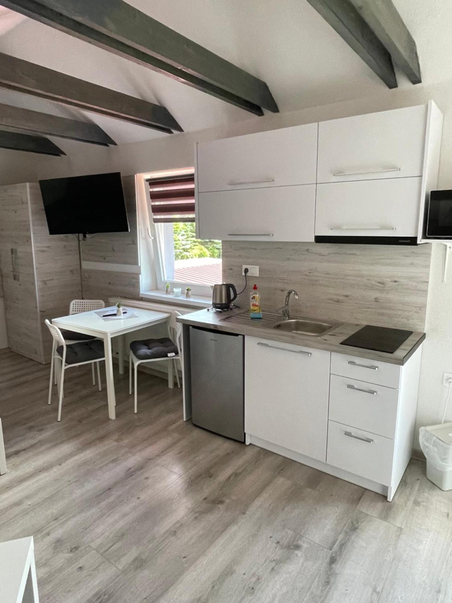 Apartmanovy Dom Stela Бешеньова Екстер'єр фото